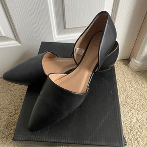 A new day black point toe flats